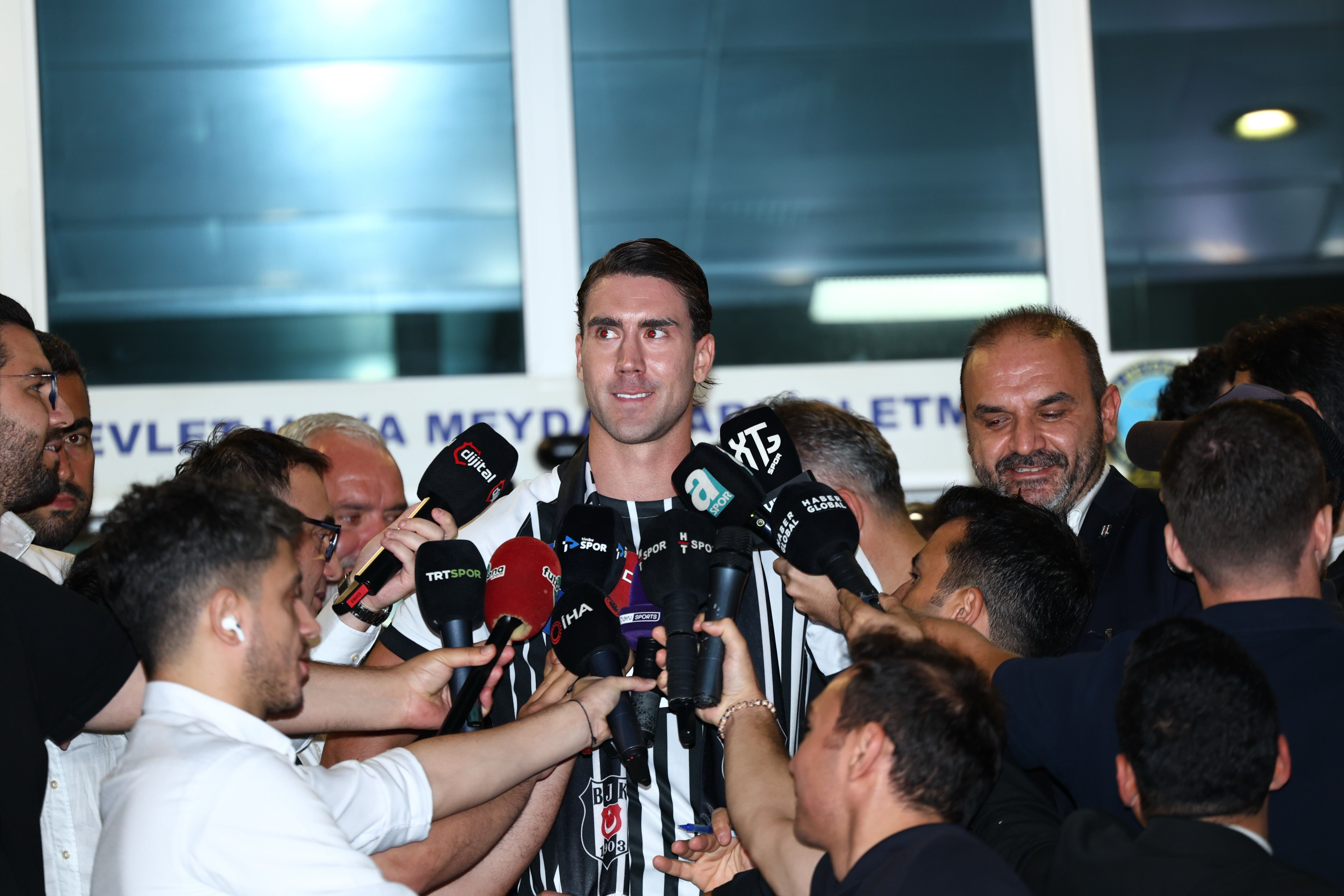 Dusan Vlahovic Beşiktaş Için İstanbul’da (3)
