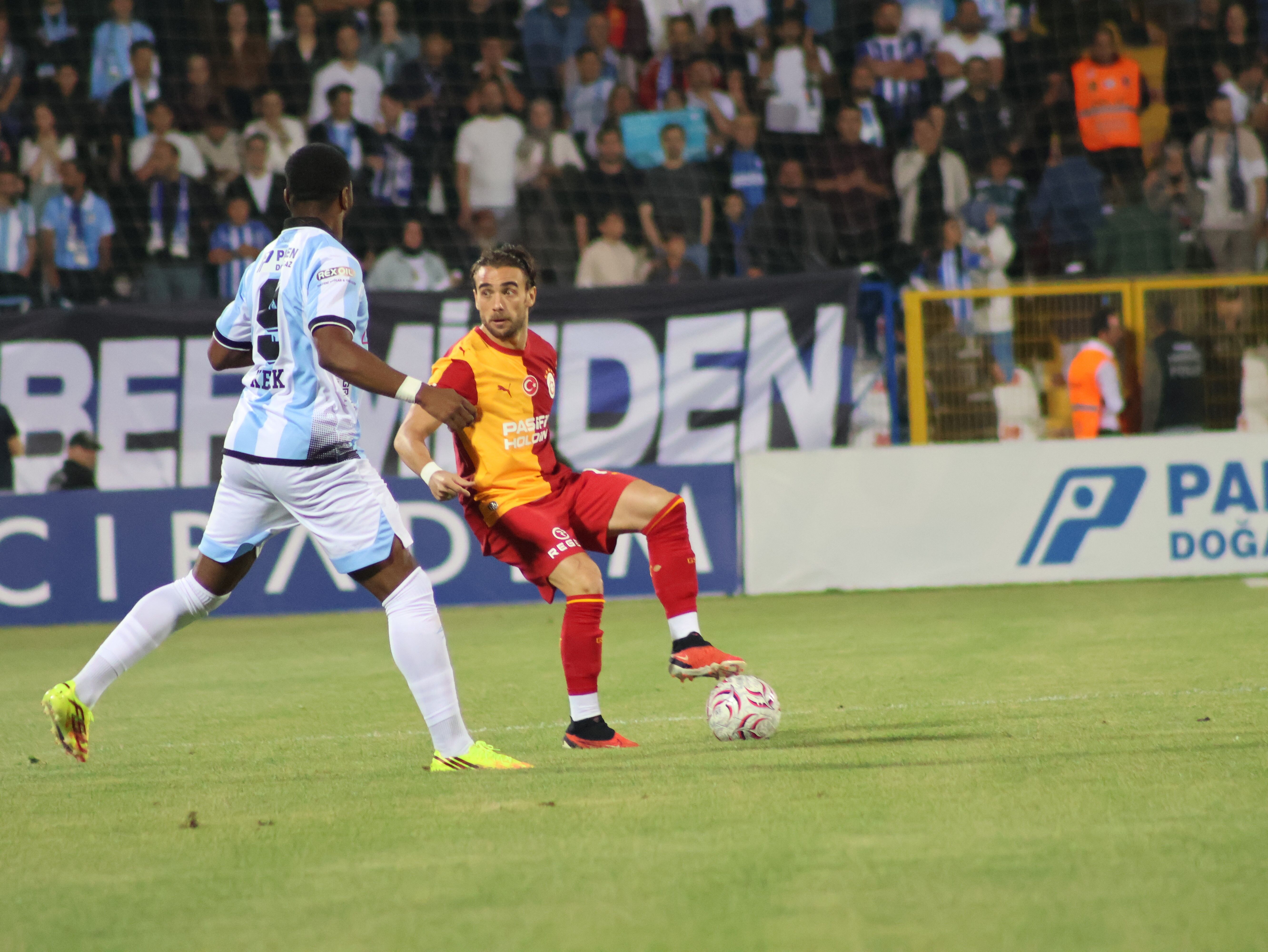 Galatasaray Erzurum’da farka koşuyor! İlk yarı 3-0-2