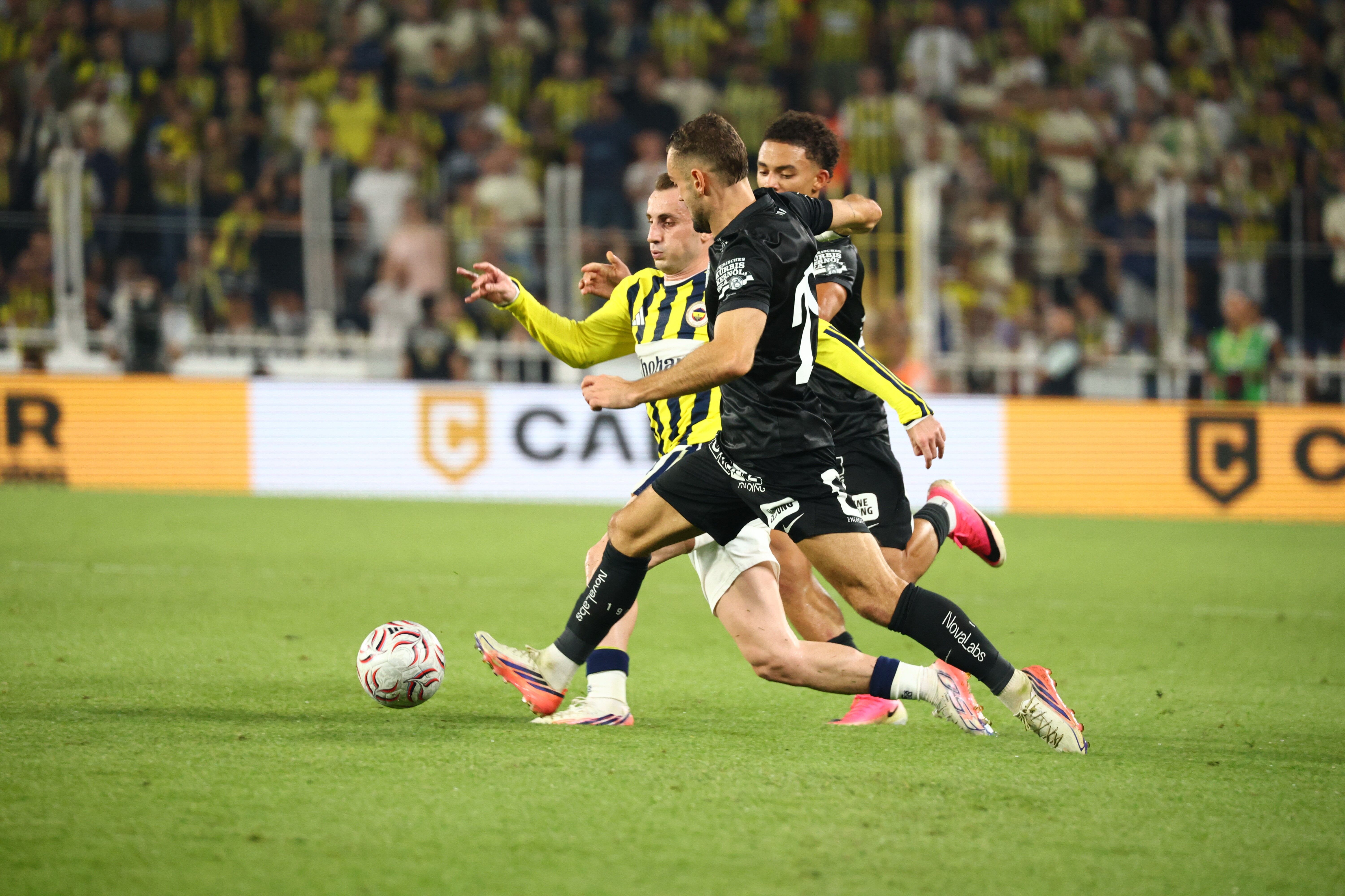 Fenerbahçe Sturm Graz'ı 2 Mağlup Etti (2)