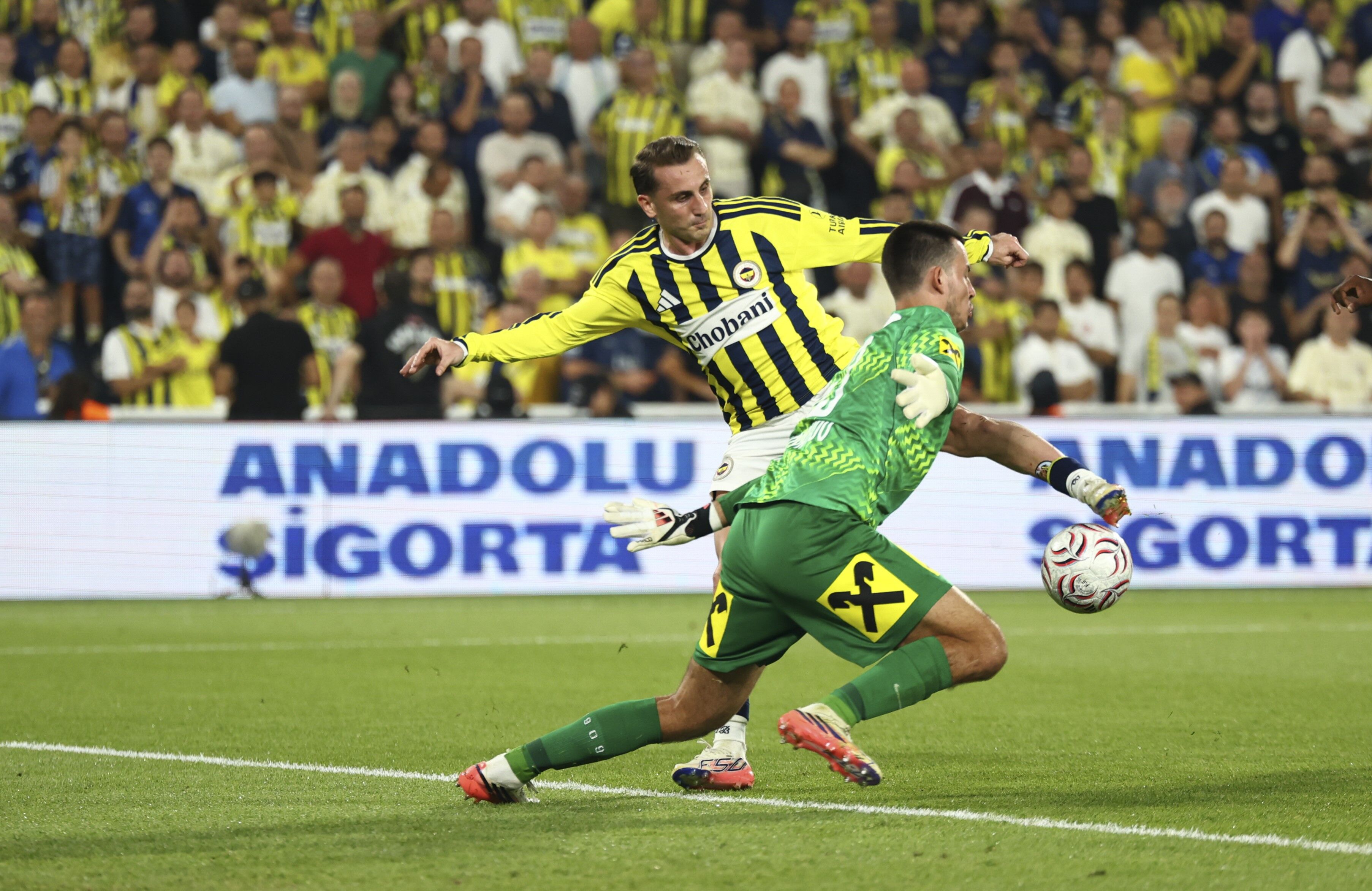 Fenerbahçe Sturm Graz'ı 2 Mağlup Etti (4)