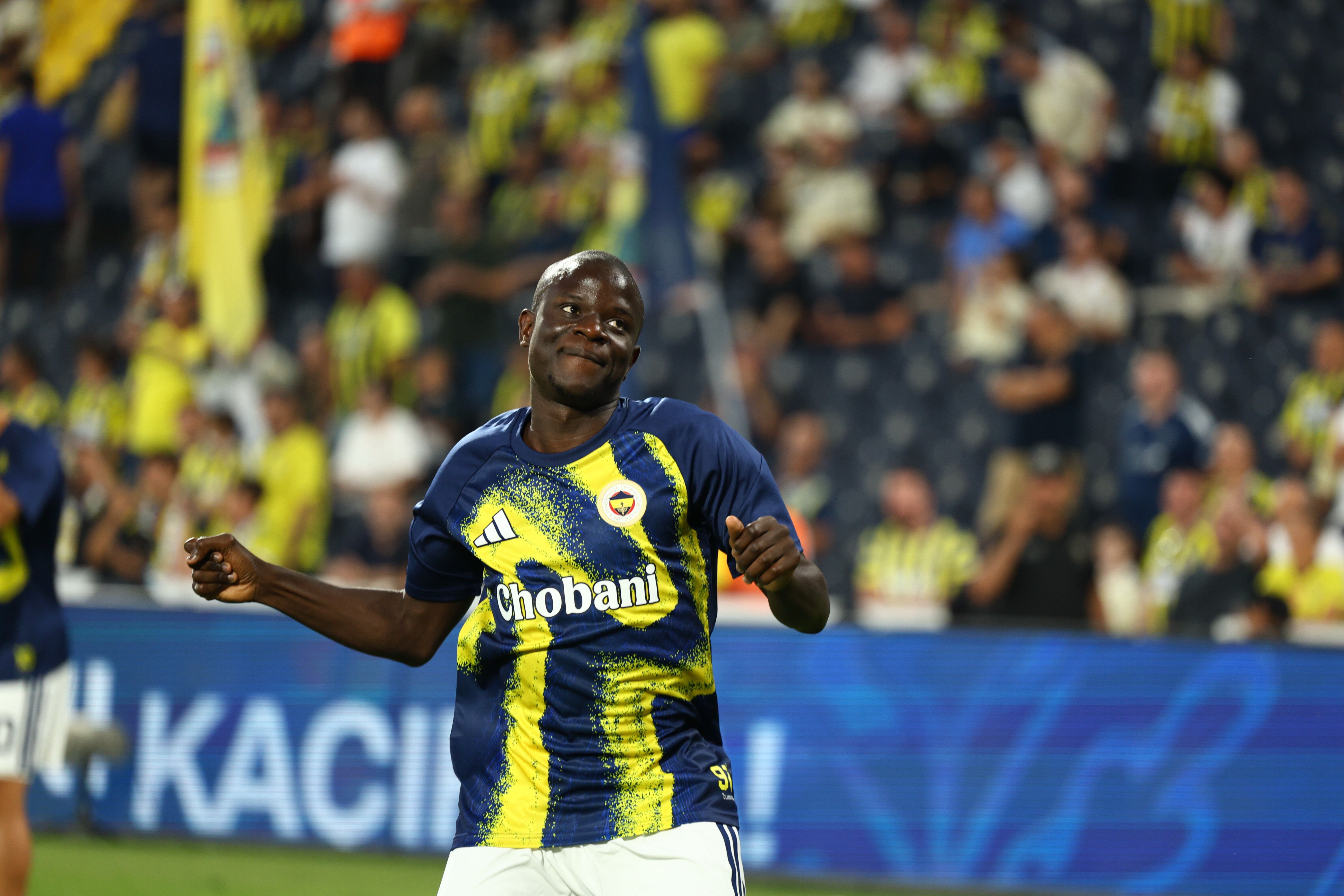 Fenerbahçe'de Ilk 11'E Iki Isim Değişikliği (7)