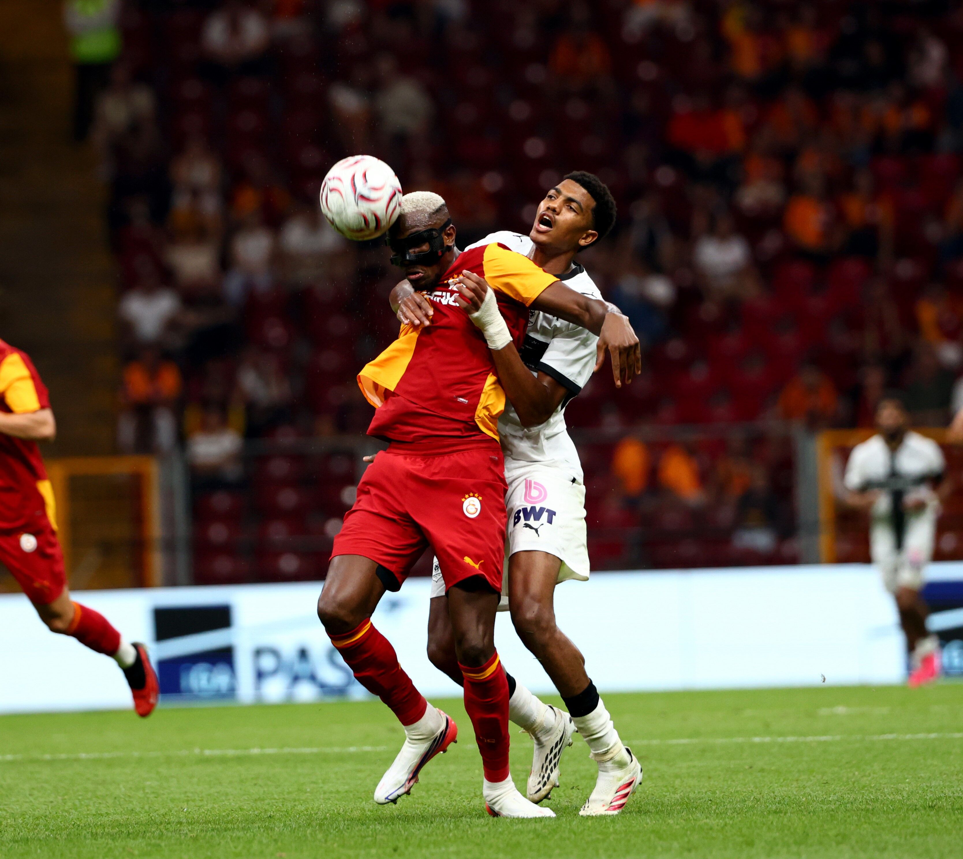 Galatasaray Rennes Ile 3 3 Berabere Kaldı (1)-1