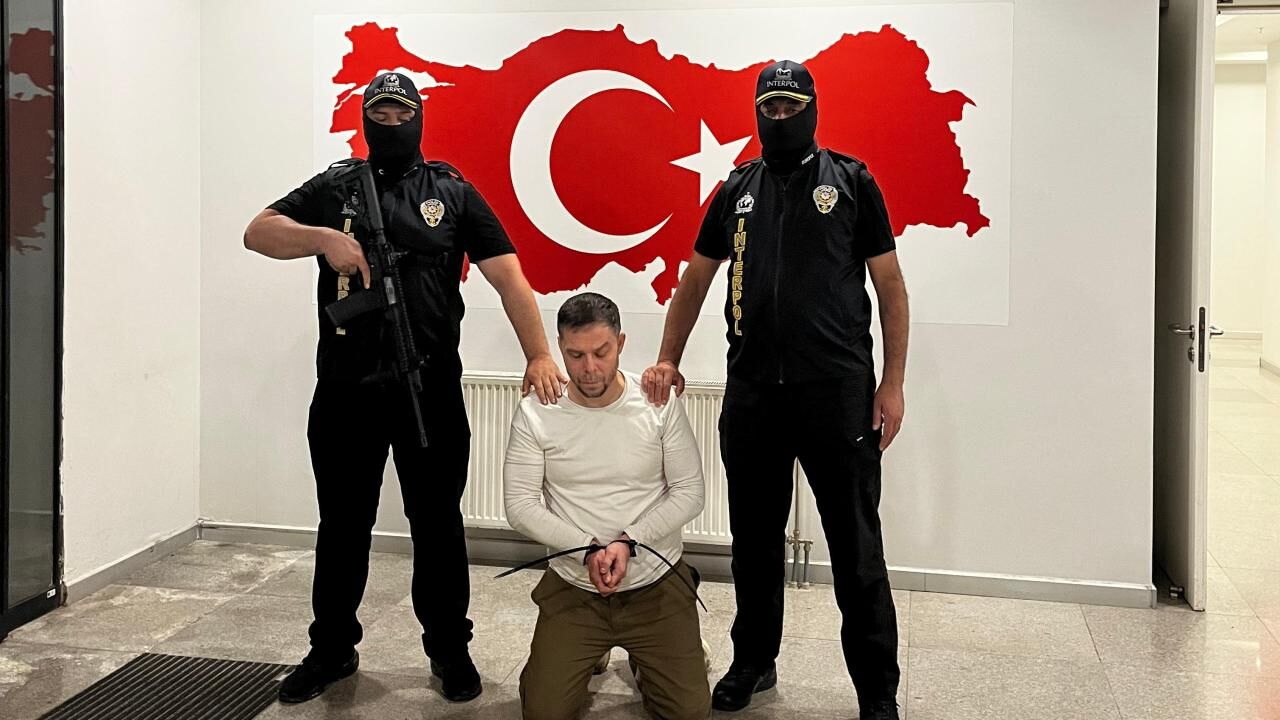Kırmızı Bültenle Aranan Serkan Kurtuluş Tutuklandı-3