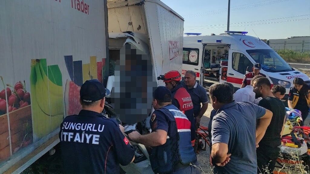 Samsun Ankara Karayolundaki Kazada 1 Kişi Hayatını Kaybetti (6)