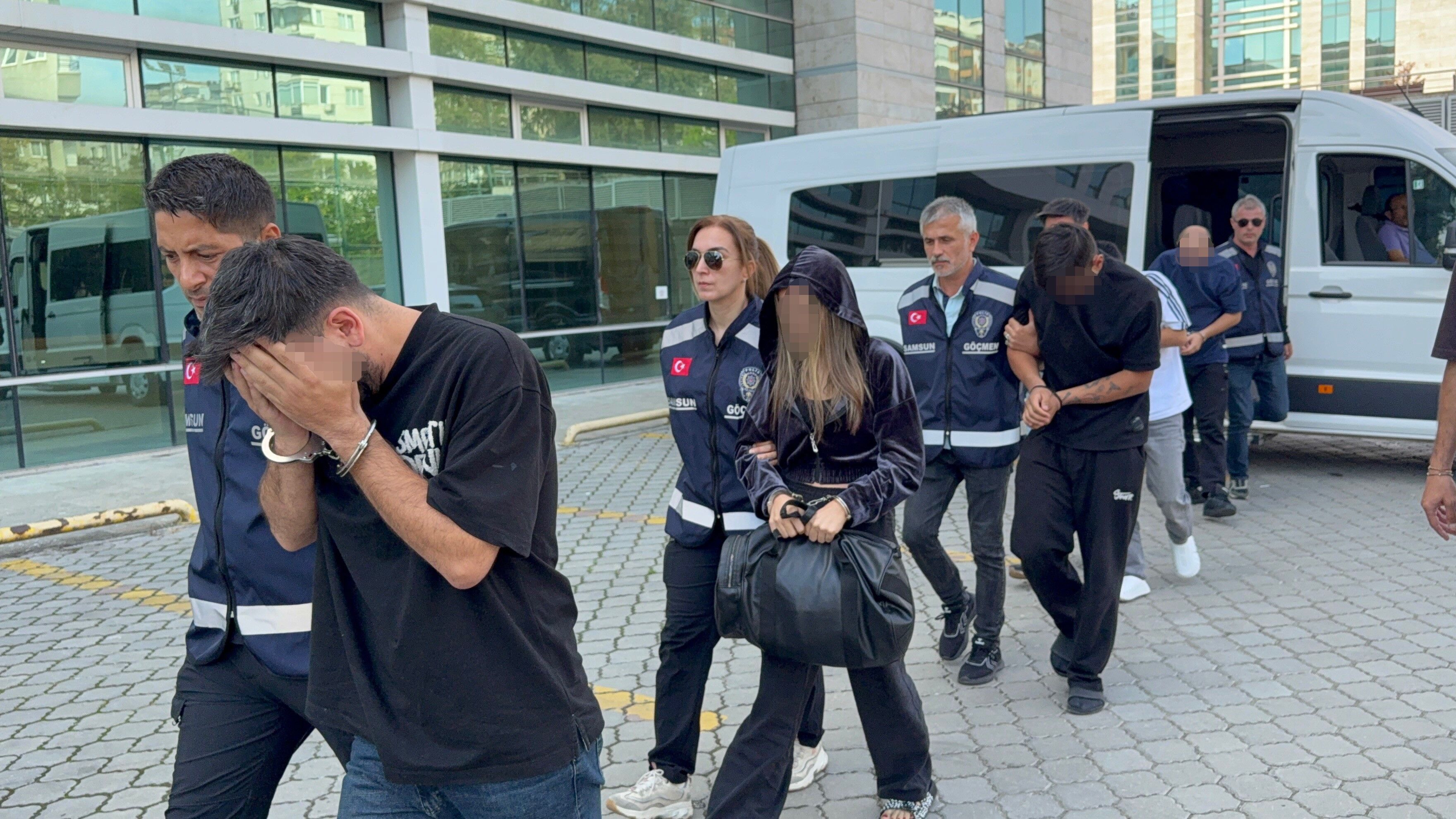 Samsun’da Fuhuş Operasyonu 4 Kişi Tutuklandı (1)