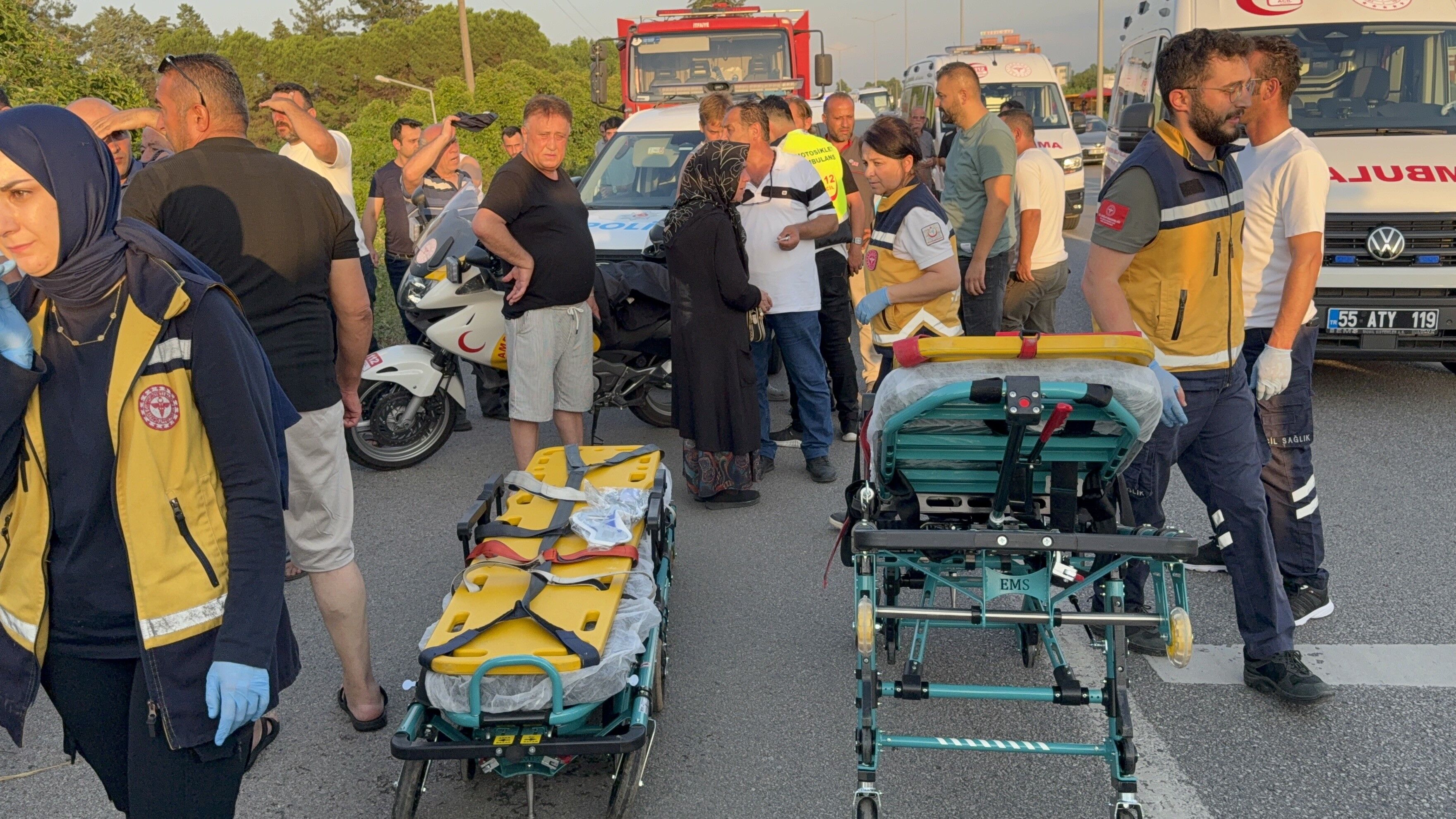 Samsun'da Kontrolden Çıkan Yolcu Otobüs Devrildi (1)-1