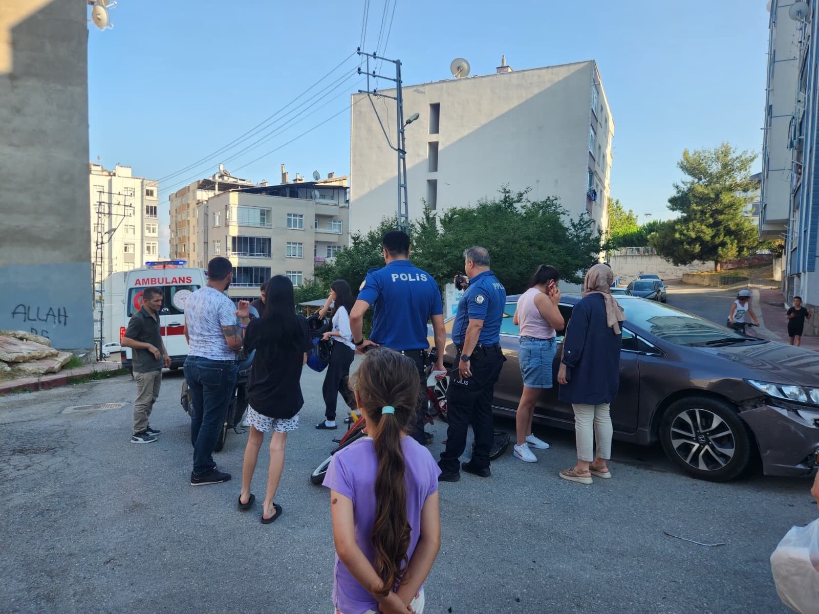 Samsun'da Motosiklet Kazasında 1 Kişi Yaralandı (1)-1