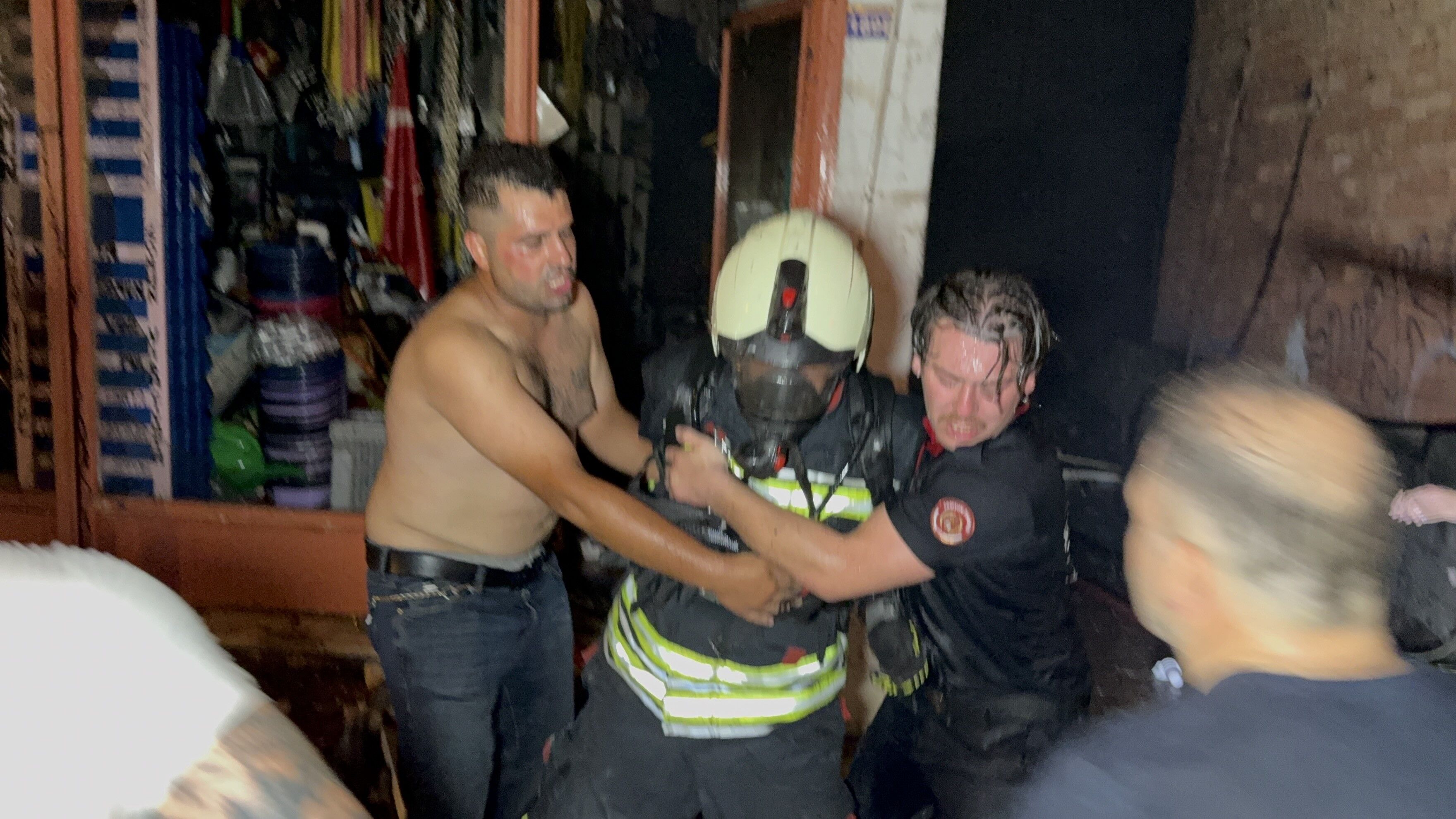 Tekkeköy'de Tüpçü Dükkanında Patlama (5)