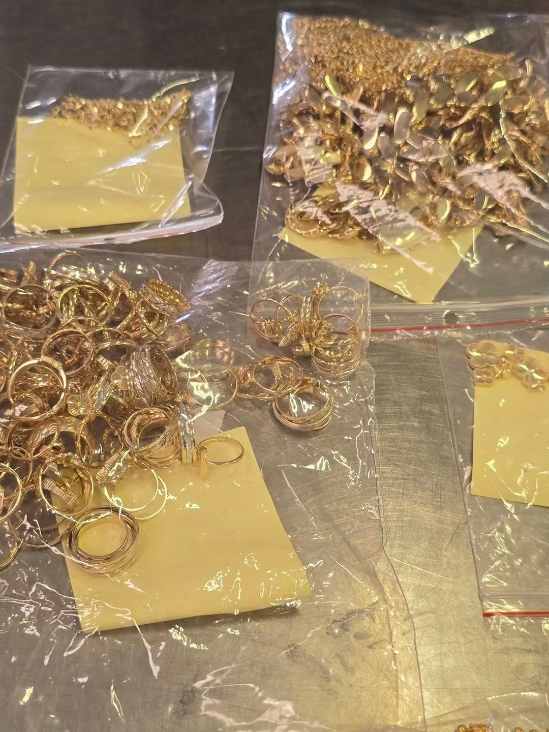 Türkiye'den Bulgaristan'a Giden Kamyonetten 5 Kilo Altın Çıktı (7)