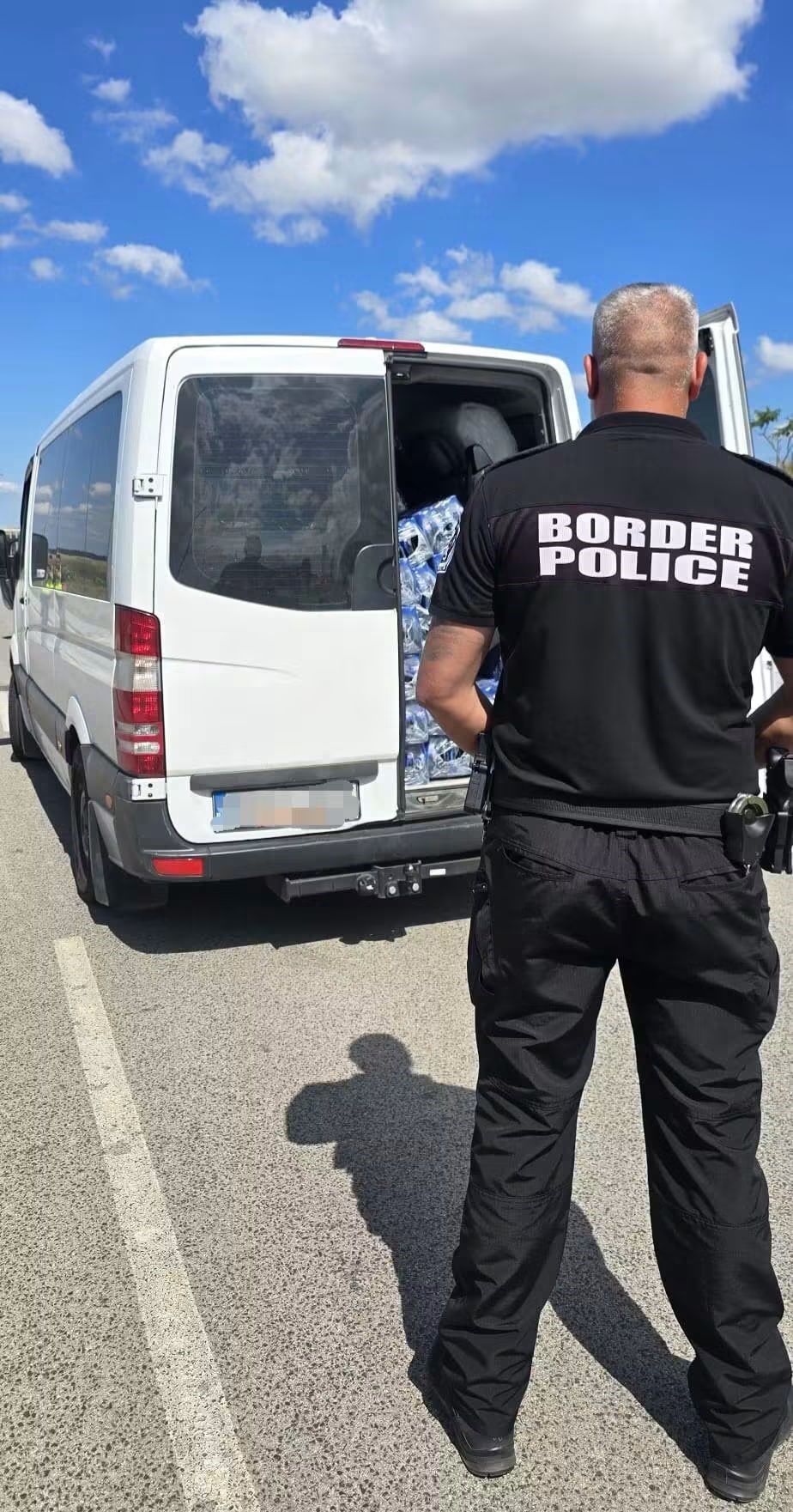 Türkiye'den Bulgaristan'a Giden Kamyonetten 5 Kilo Altın Çıktı (8)