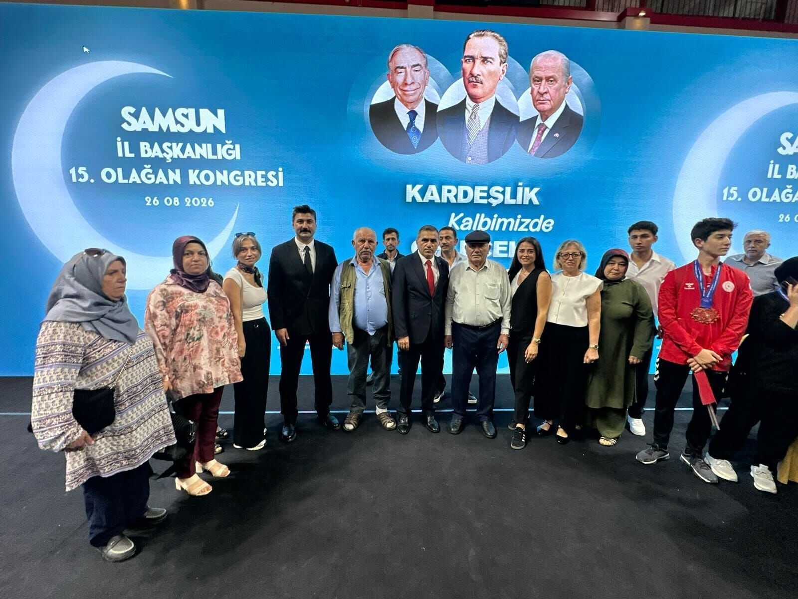 Burhan Mucur, MHP Samsun İl Başkanlığı’nda güven tazeledi-8