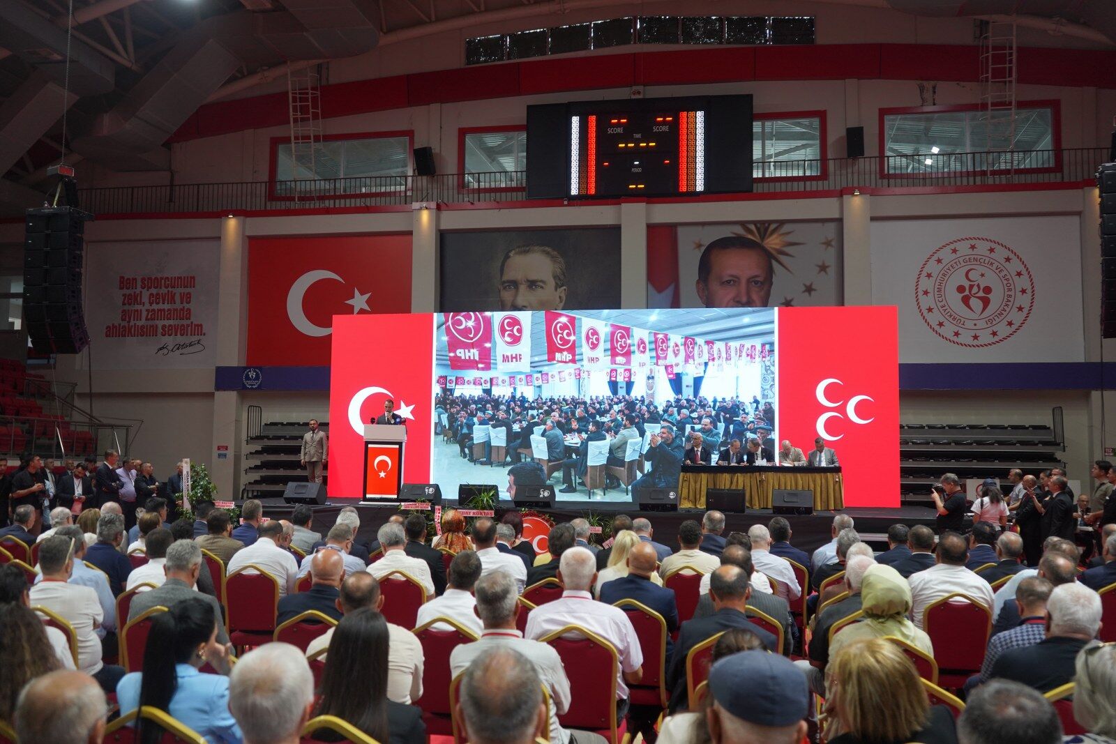 Burhan Mucur, MHP Samsun İl Başkanlığı’nda güven tazeledi-5