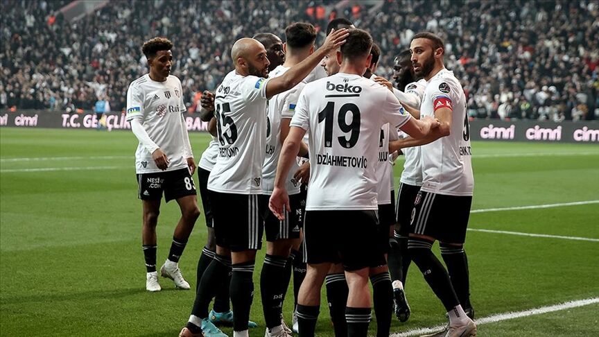 B E Ş İ K T A Ş