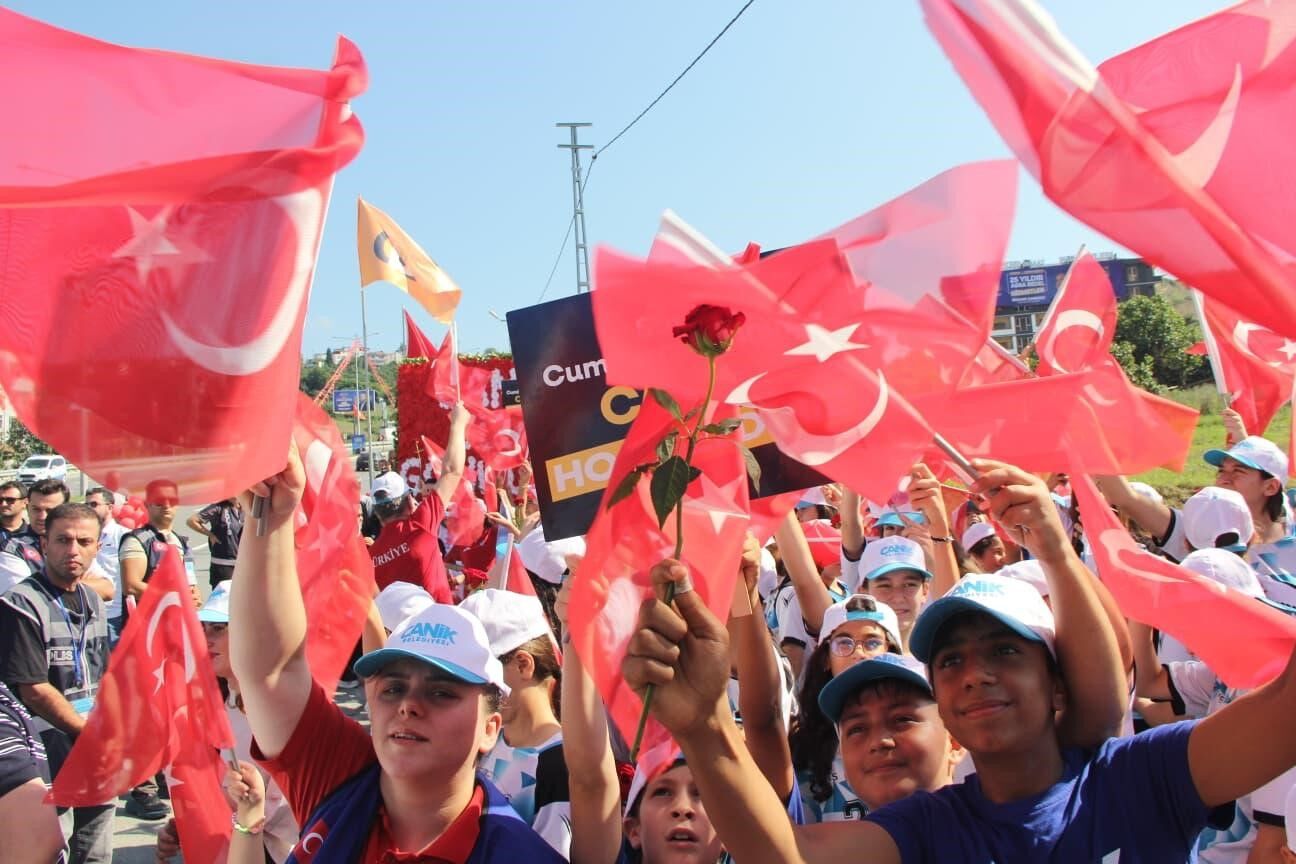 Cumhurbaşkanı Erdoğan, Samsun’da Canik’te Coşkuyla Karşılandı (5)