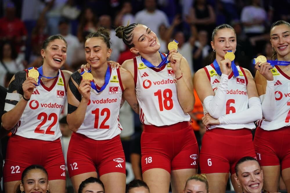 Filenin Sultanları Avrupa’nın Zirvesinde! Üst Üste İkinci Kez Şampiyon (4)