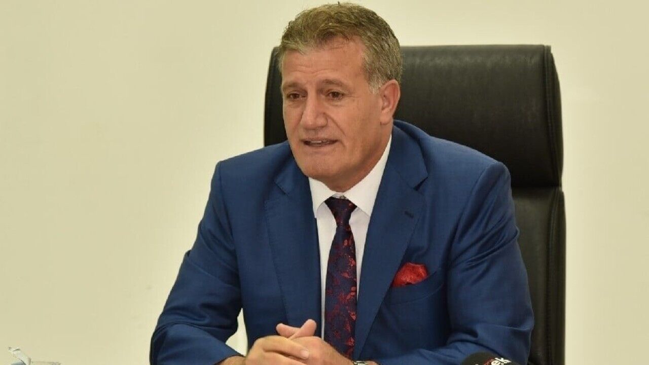 KKTC Ulaştırma Bakanı Erhan Arıklı görevden alındı-1