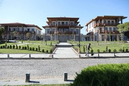 Samsun'da Sahil Yolu Cumhurbaşkanı Erdoğan'ın Programı Nedeniyle Trafiğe Kapatıldı-1