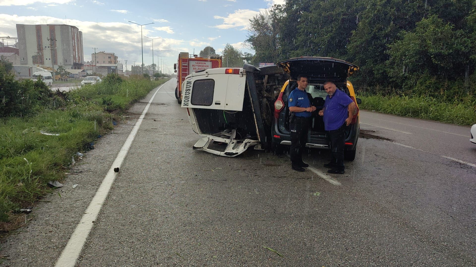 Samsun’da Yürekleri Ağza Getiren Kaza 2 Yaralı 1
