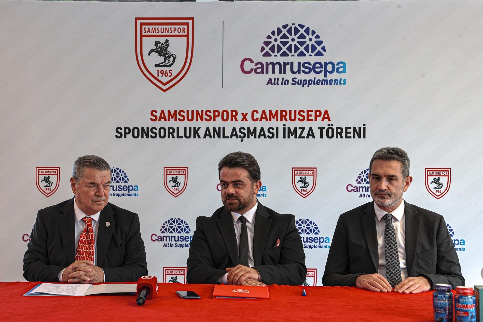Samsunspor ile Camrusepa arasındaki sponsorluk anlaşması yenilendi-1