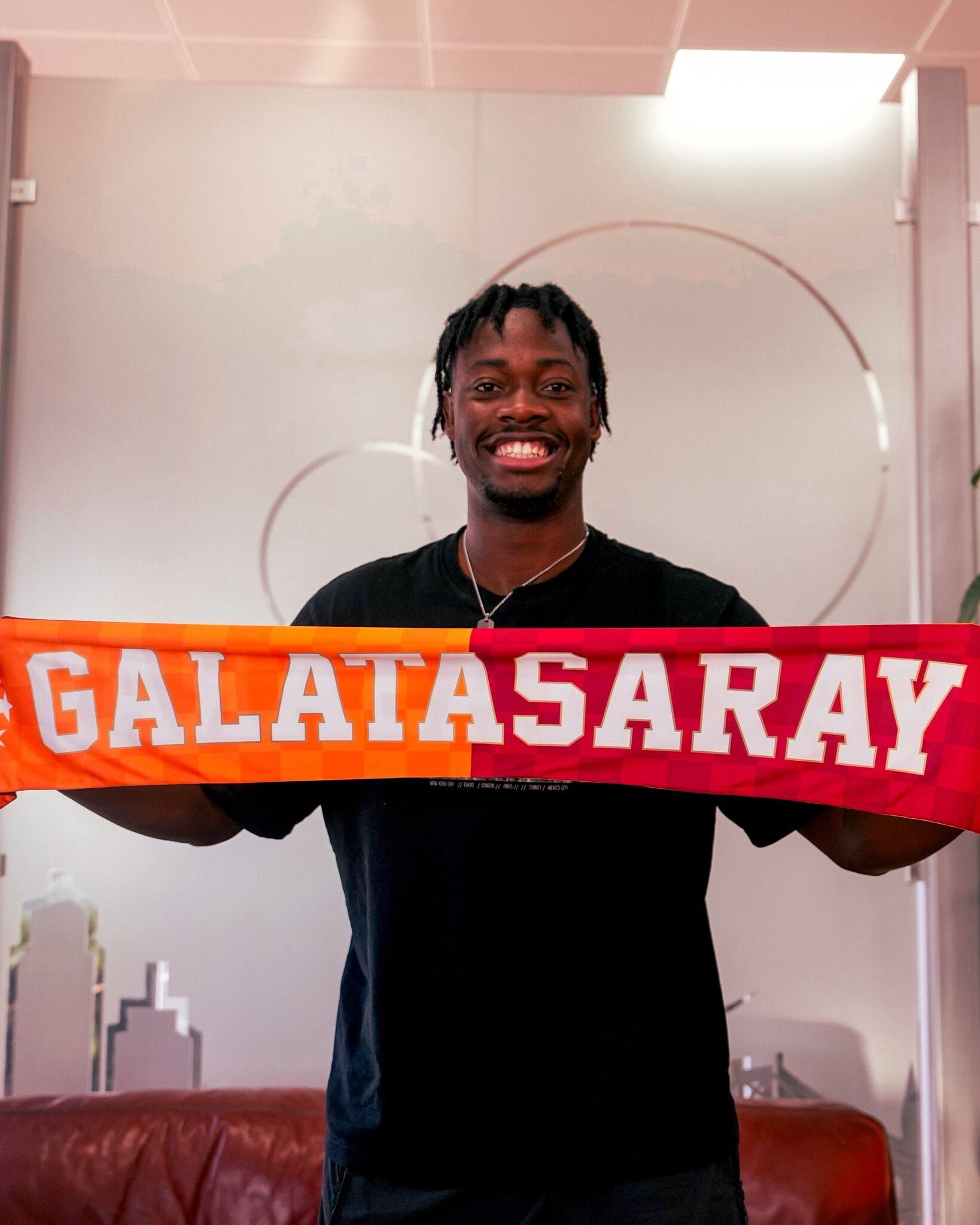 Galatasaray’da Bitshiabu transferinin maliyeti belli oldu-2