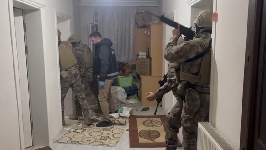 samsunda-zehir-tacirlerine-ozel-harekat-destekli-operasyon-6-gozalti