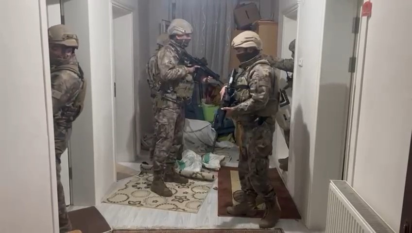 samsunda-zehir-tacirlerine-ozel-harekat-destekli-operasyon-6-gozalti