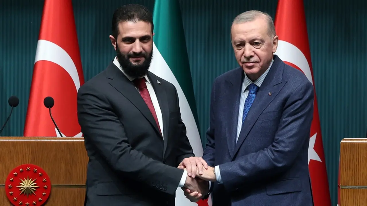 Şara ile bir araya gelen Erdoğan: Türkiye Suriye'ye gereken desteği  verecek, hedef güç birliği